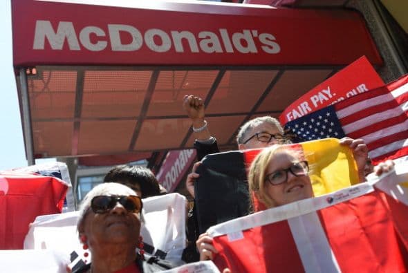 No sólo se trata de pedir un salario más alto, sino también de tener el derecho a unirse a un sindicato sin que haya represalias.