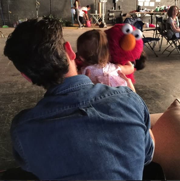 Erick trata de pasar el mayor tiempo con ellas.