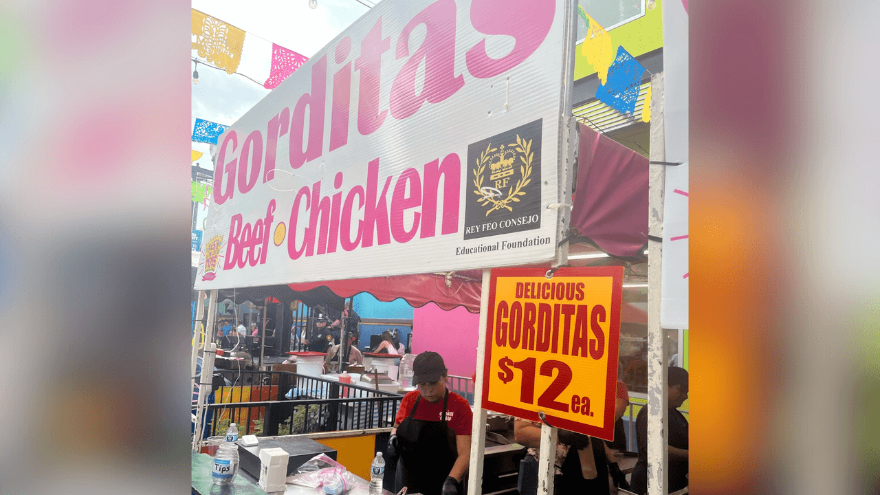 También hay gorditas a $12 dólares.