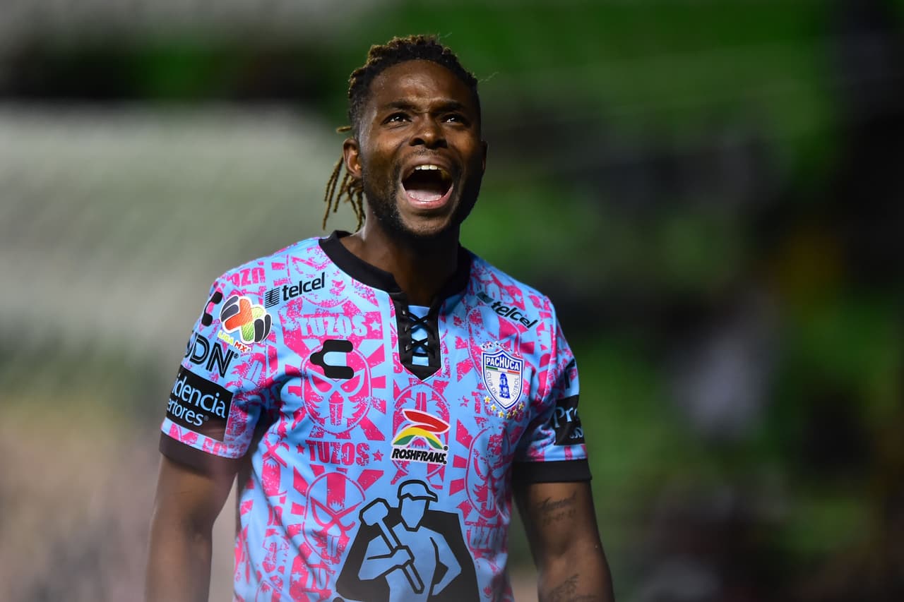 León logro su primera victoria del campeonato ante un Pachuca que marchaba con pase perfecto bajo el mando de Guillermo Almada.