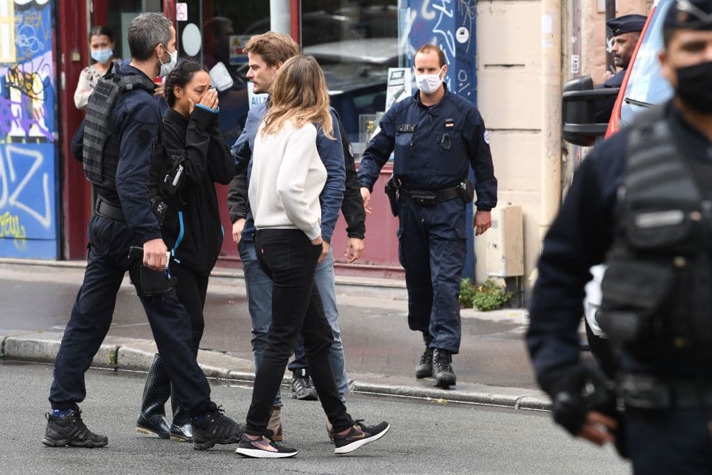 Dos heridos de gravedad en ataque con cuchillo en París, cerca de las antiguas oficinas de Charlie Hebdo