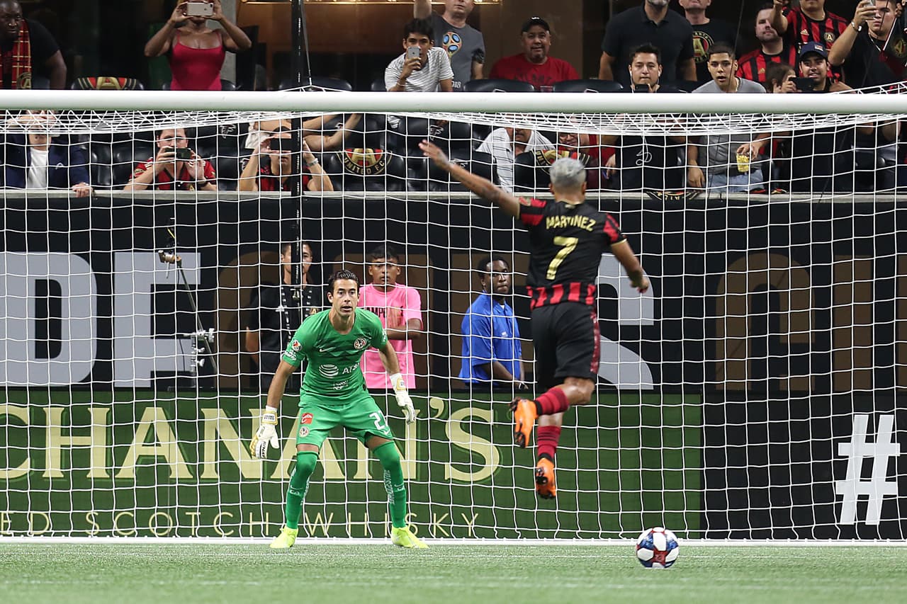 América sufrió la expulsión de Bruno Valdez y un penal infantil de Guido Rodríguez en contra.