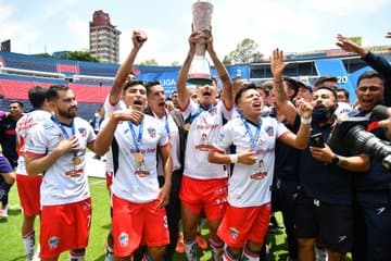 Irapuato celebra título de la Liga Premier de Segunda División.