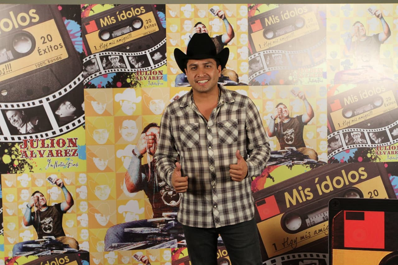 El cantante se convirtió en papá de la pequeña 
<b><a href="https://www.univision.com/entretenimiento/julion-alvarez-celebro-el-bautizo-de-la-pequena-maria-isabel-en-guadalajara-mexico-fotos">María Isabel</a></b> el 11 de 2018. Aunque aceptó que, hace tiempo, la paternidad no era su prioridad.