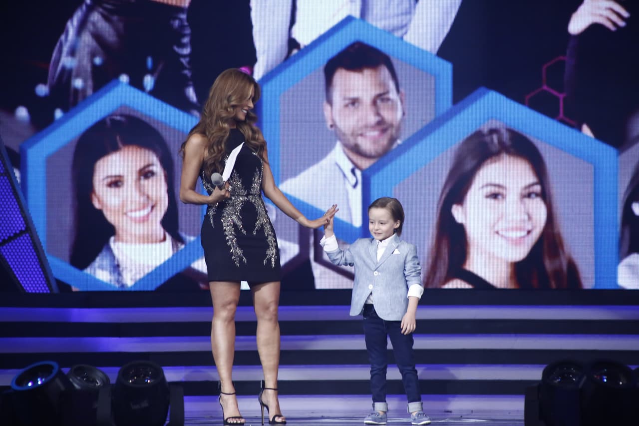 Por unos instantes Mateo se robó el show.