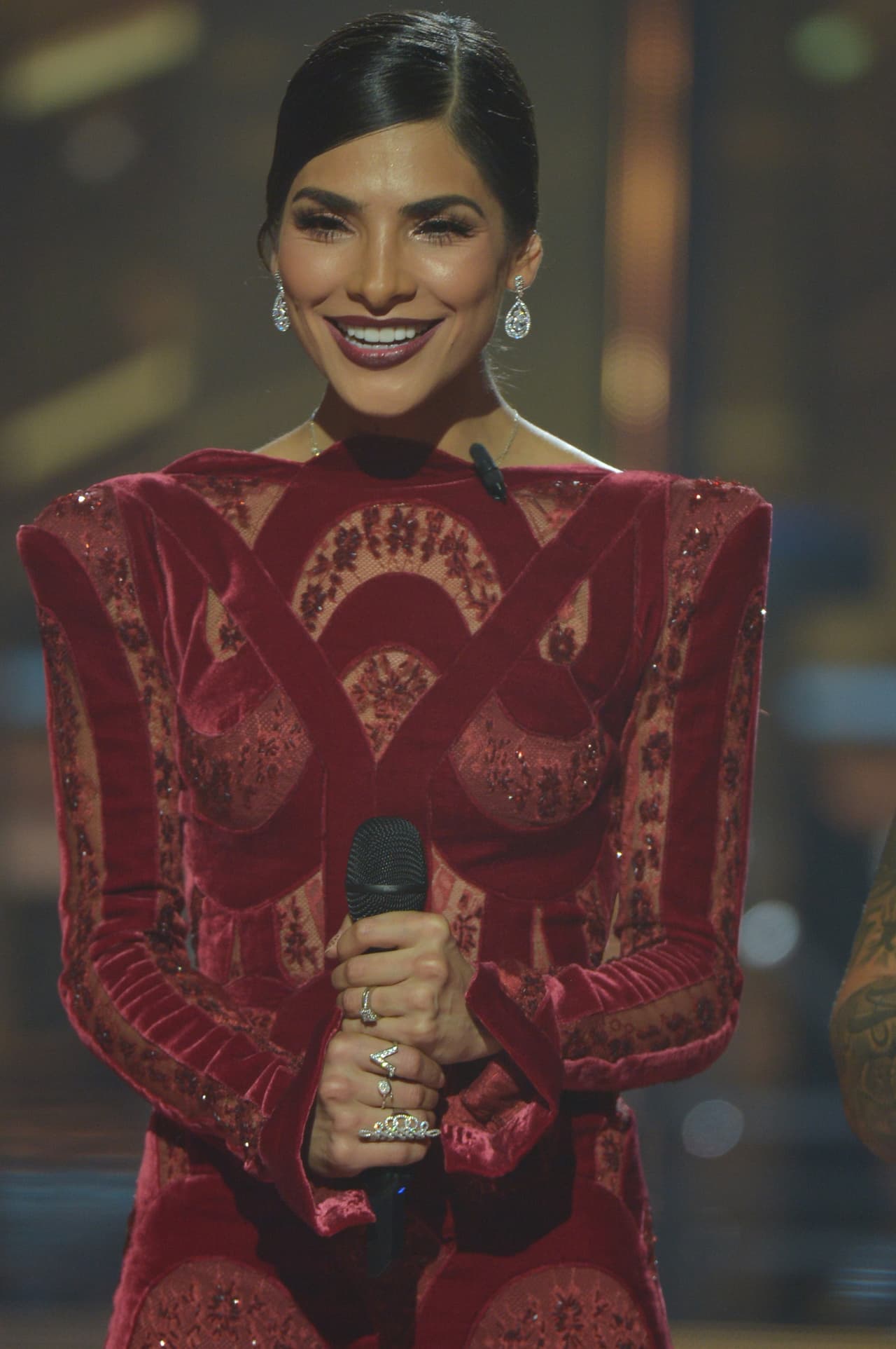 Alejandra Espinoza en el programa final de La Banda