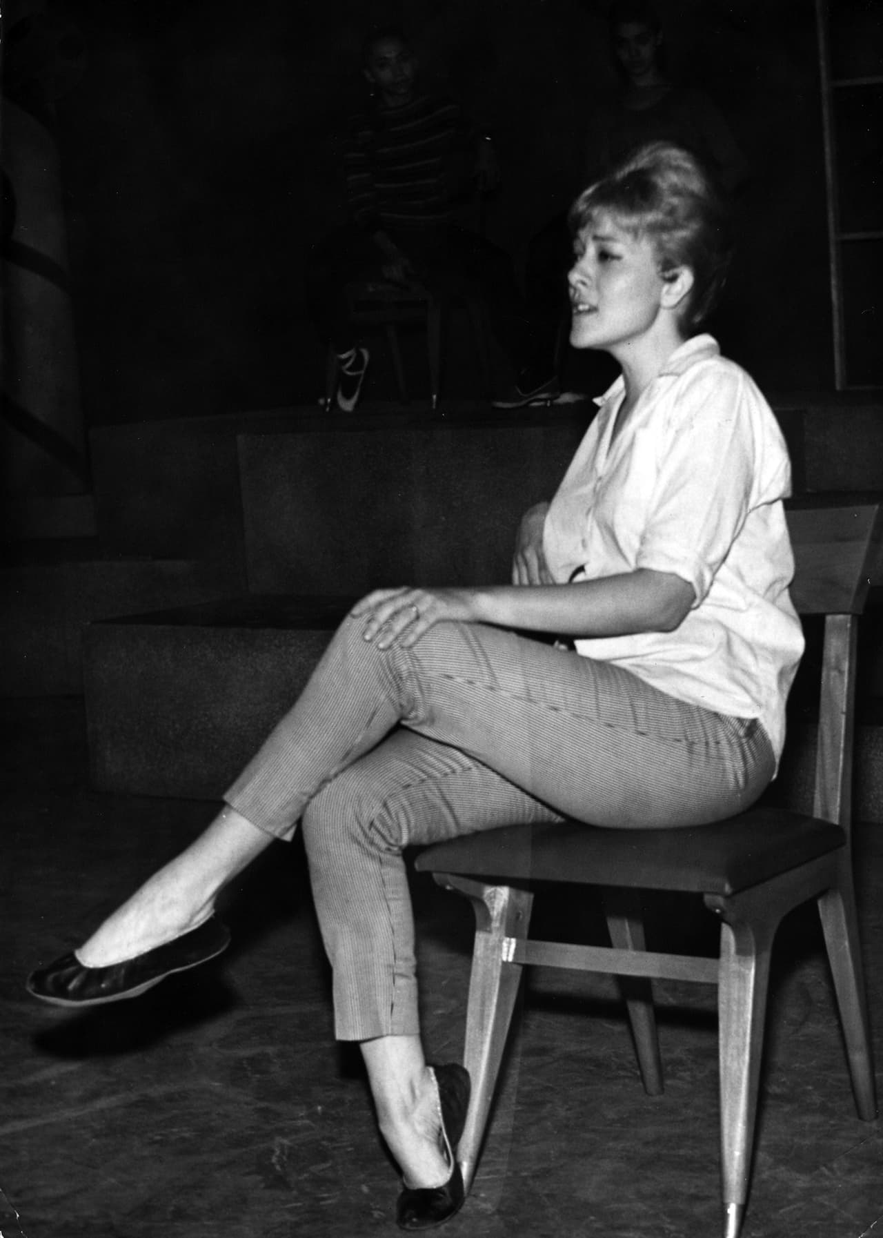 En el cine, consiguió sus primeros personajes en cintas como "Bamba", "El Pecado de Laura", "Escuela para Casadas", "La Mujer Que Yo Perdí", todas antes de 1950.