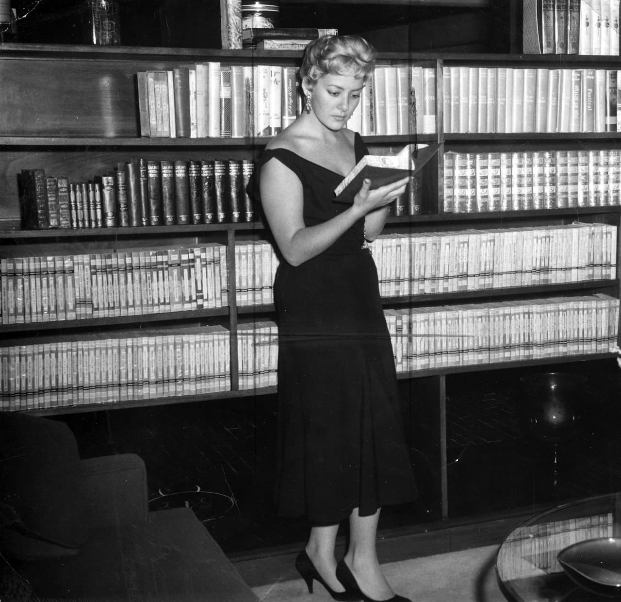 También en 1968, Silvia realizó la película "María Isabel", basada en la novela de la escritora Yolanda Vargas Dulché, la cual sería adaptada a una exitosa telenovela años más tarde.