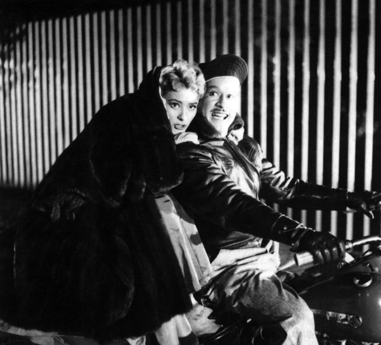 En 1952 recibió su primer Premio Ariel por su coestelar en "Un Rincón Cerca del Cielo", donde trabajó junto a Pedro Infante, Marga López y Antonio Aguilar.