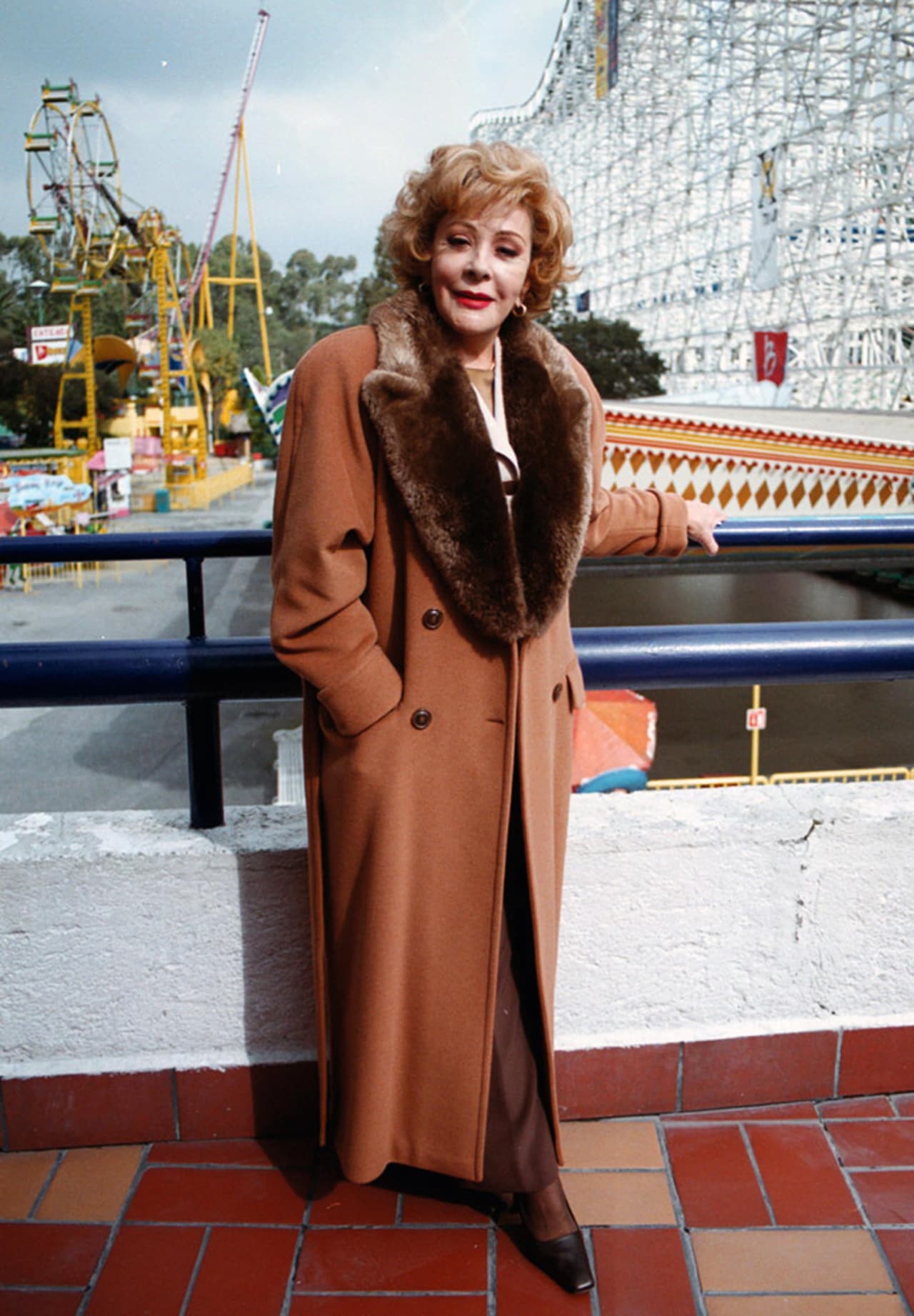 Continuó: "Mi testamento cuando se abra pues se van a enterar, pero ahorita no les puedo decir nada […]
<b> Son cosas muy delicadas,</b> yo no puedo decir si mi chofer o si mi secretaria tienen herencia mía, que son cosas que todavía 
<b>ni siquiera las he ordenado, ni las he escrito, ni las he firmado</b>". 
<br>