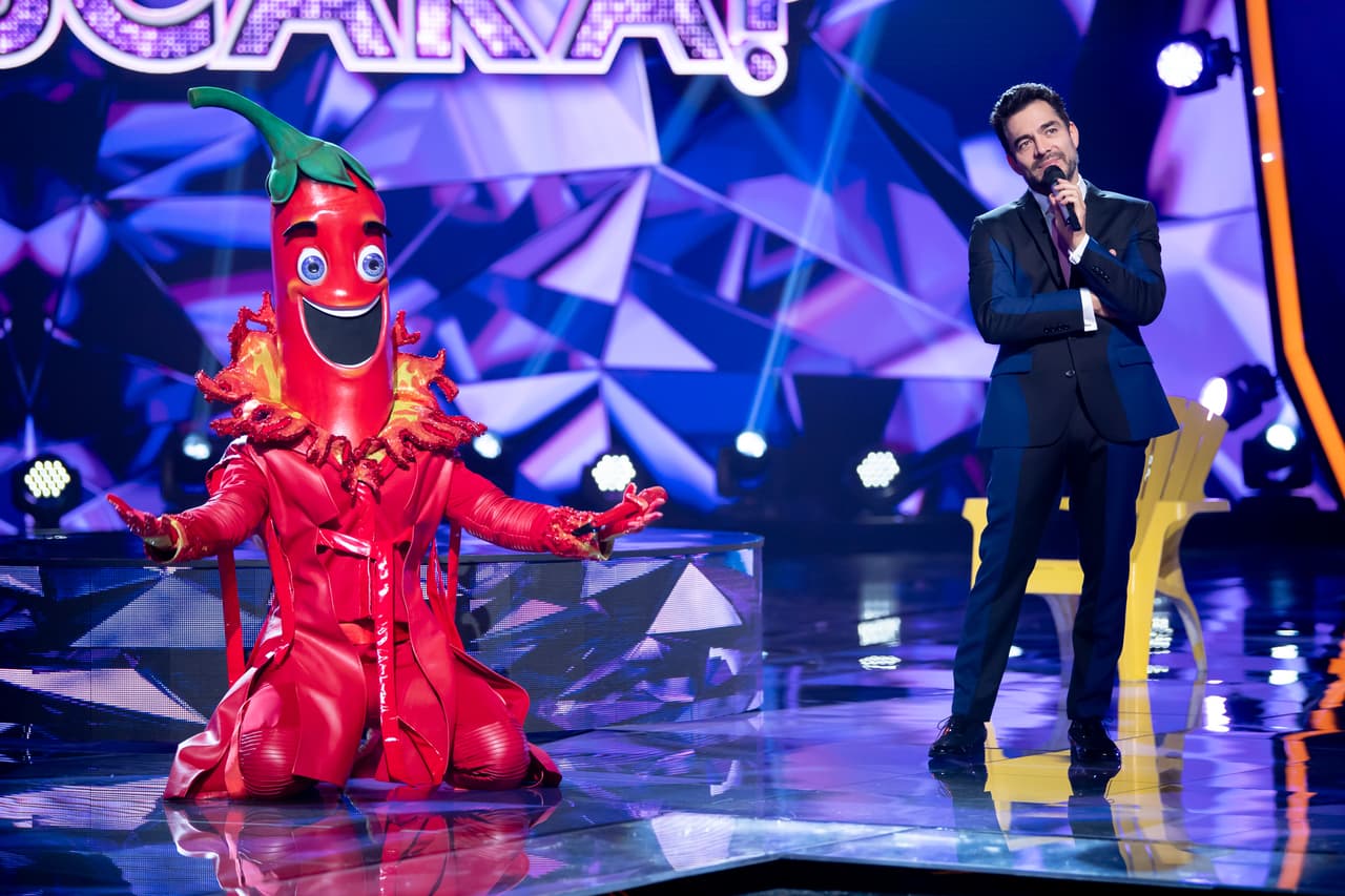 Por las pistas que este personaje dio, los 'investigadores' mencionaron a los ex Timibiriche Diego Schoening y Beny Ibarra y al OV7 Oscar Schwebel, como las personalidades que podrían detrás de Jalapeño.