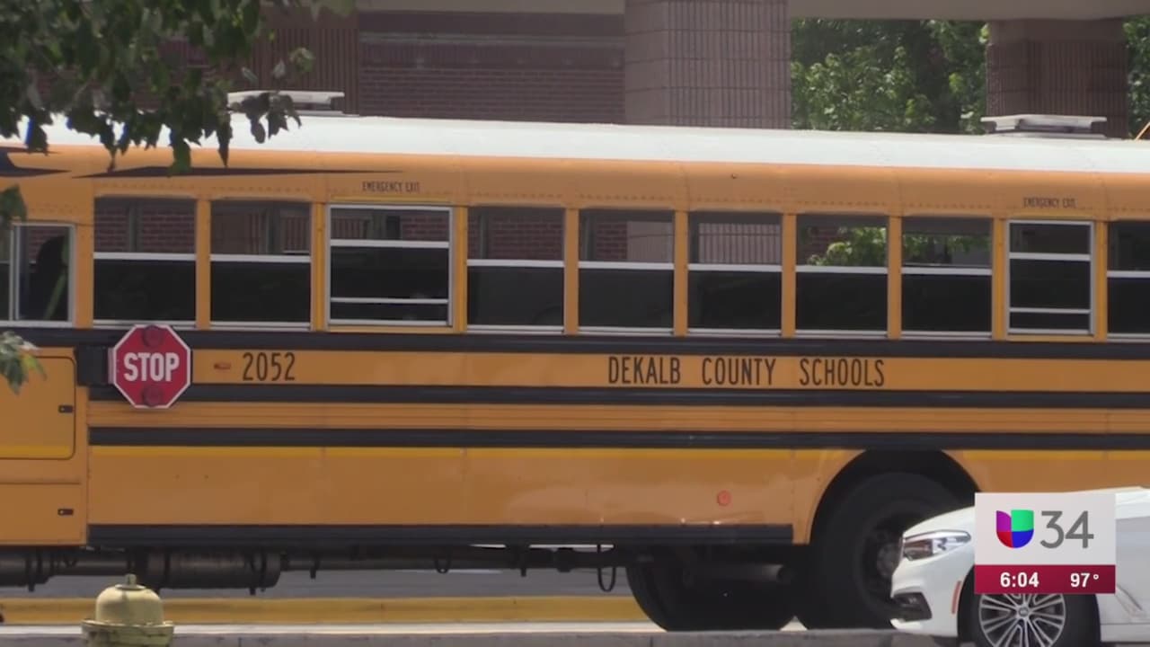 Reporte de "intruso" desata alarma en una preparatoria del área de Atlanta