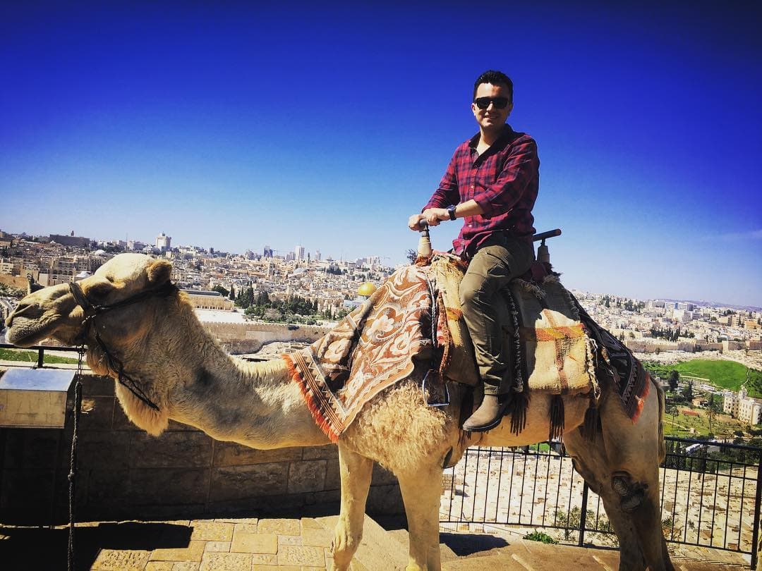 Dave Valadez estuvo con Raúl de Molina en esta aventura.