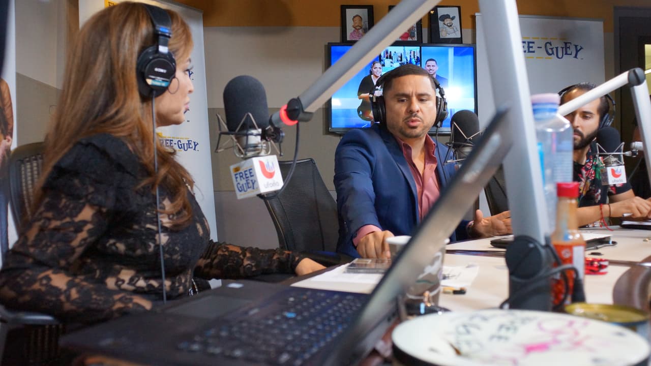 <b><a href="http://www.univision.com/temas/larry-hernandez">Larry Hernández</a></b> está de manteles largos con su nuevo disco 'Lo Blanco y Lo Negro de Mi Vida' y confesó que algunas de las canciones las escribió en la carcel.