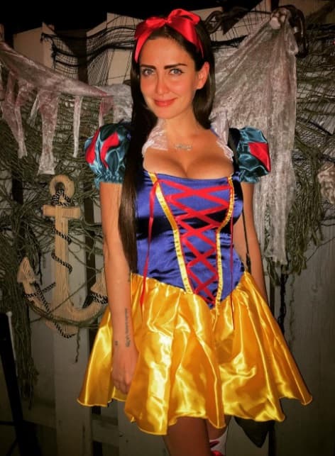 Los disfraces y otras locuras son parte de las cosas con las que Celia la pasa genial.