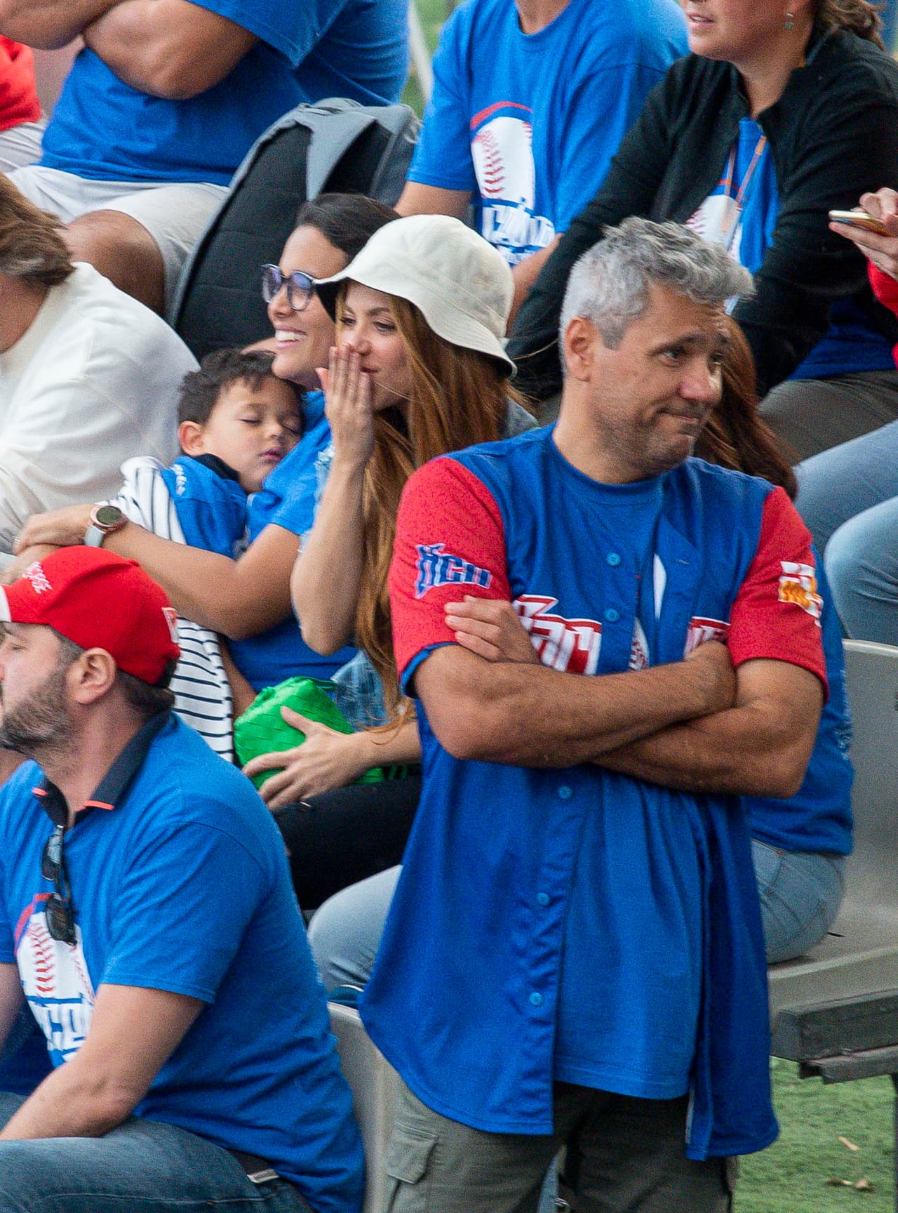 Durante el pasado fin de semana, 
<b><a href="https://www.univision.com/famosos/shakira-pique-corazon-pisoteado-duro-mensaje-monotonia">Shakira fue tendencia en redes sociales</a></b> y acaparó titulares con las pistas de Instagram que adelantan lo que podría ser su nuevo tema musical.
<br>