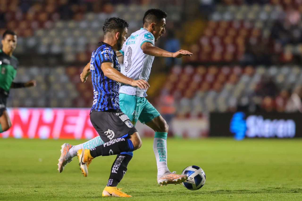 Elías Hernández anota al minuto 28 y le da la victoria a León 0-1 sobre Querétaro.