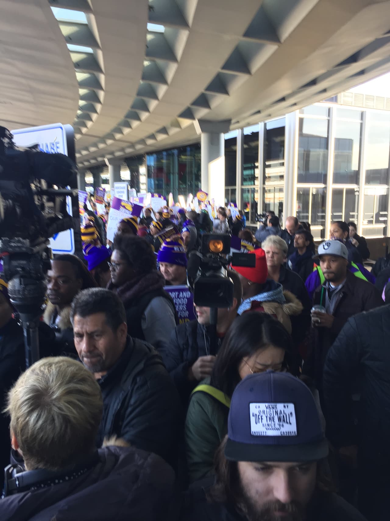 El salario mínimo en Chicago es de 
<b>10.50 dólares</b> la hora, pero en el resto de Illinois es de 
<b>8.25 dólares</b>.