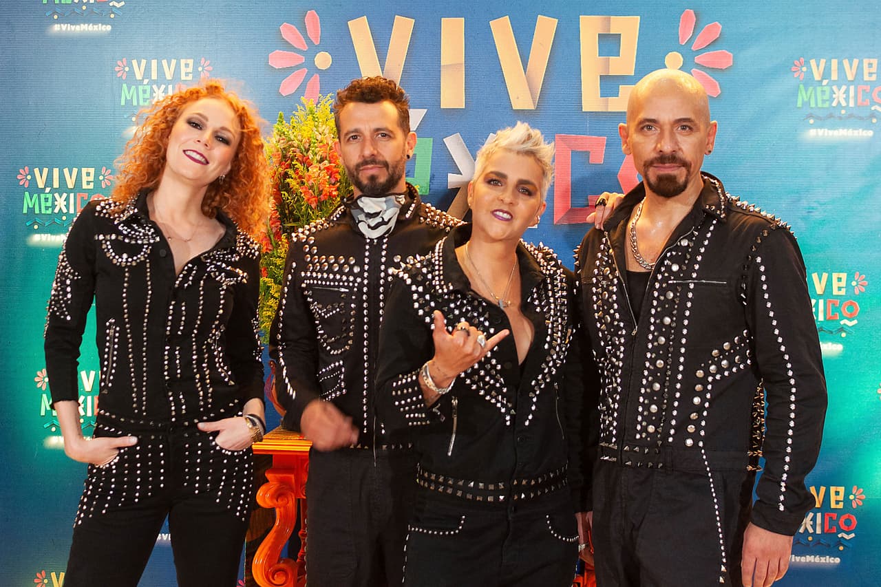 Su álbum debut fue lanzado en 1994 y desde entonces tuvieron seis discos más. También fueron parte de la banda sonora de ‘Amigas y Rivales’ (2001) y ‘Big Brother México’ (2002).