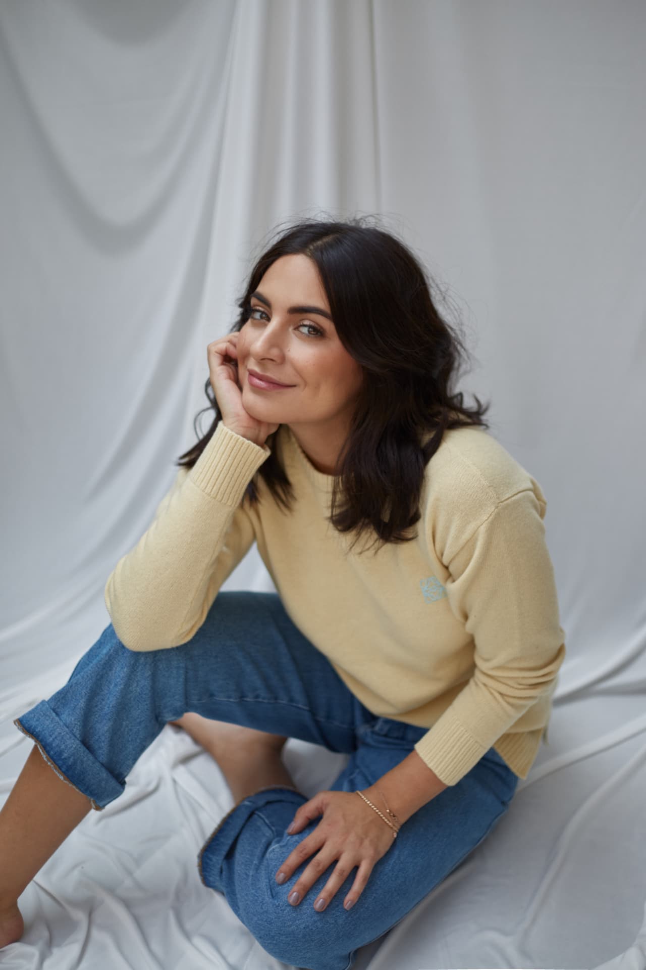 Ana Brenda Contreras será la conductora de Tu Cara Me Suena junto a Rafael Araneda, programa que llenará de diversión las pantallas de televisión los domingos por la noche.