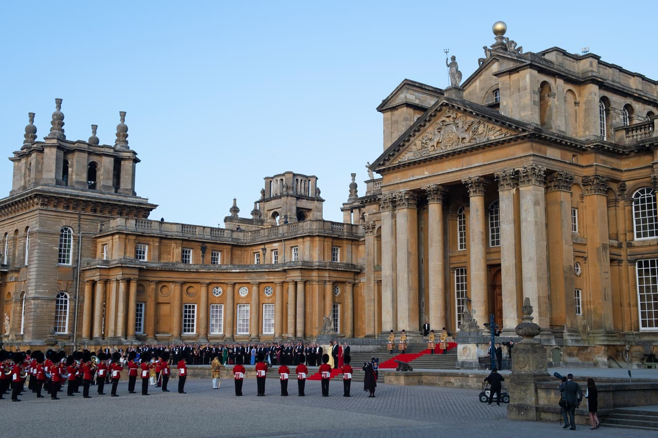 Una ceremonia de recibimiento para Donald y Melania Trump tuvo lugar en el Palacio Blenheim de Inglaterra en julio de 2018, durante la primera visita oficial del presidente estadounidense al Reino Unido.
