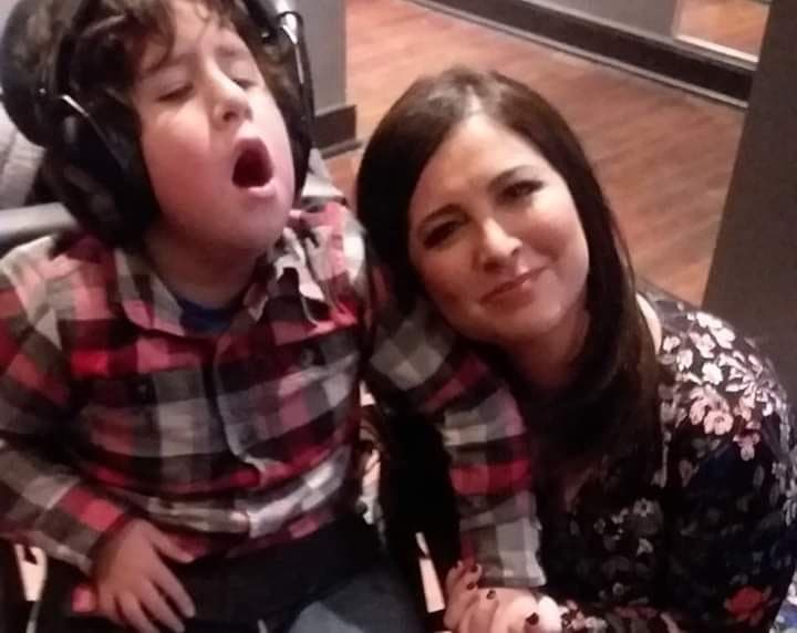 Elizabeth Loredo compartió una foto muy especial junto a nuestra presentadora Ilia García. 
<br>