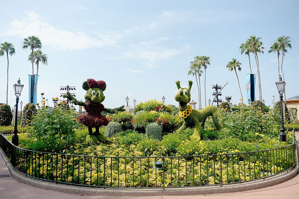 <b>14. Epcot en Orlando, Florida. </b>En este parque algunos de los personajes más entrañables del mundo de Disney se cuelan en las jardineras gracias al el Epcot International Flower And Garden Festival. Foto: Gustavo Caballero/Getty Images.