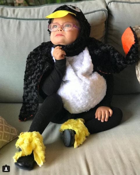 Fabiola Arrollo, madre de la pequeña, decidió crear una cuenta en Instagram para demostrar que a pesar del padecimiento de su hija, ella puede vivir la vida como cualquier niño de su edad. Pepita tiene más de 211k seguidores.