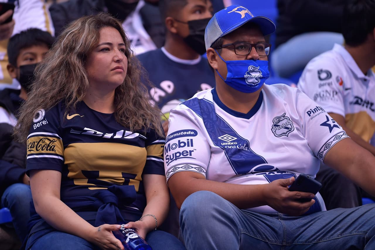 Las familias se hicieron presentes en el Estadio Cuauhtémoc.