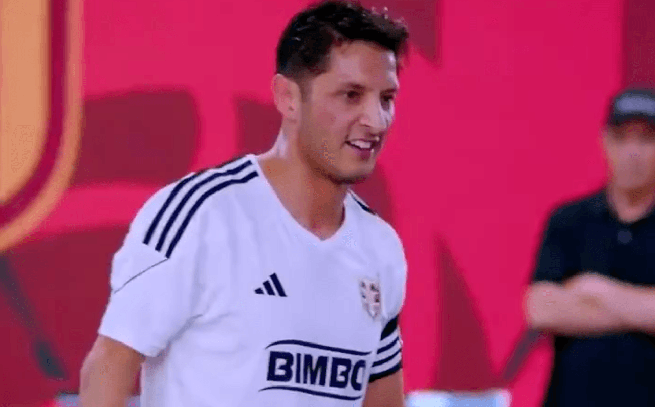 Ángel Reyna se luce en regreso a las canchas: anota y casi hace gol olímpico