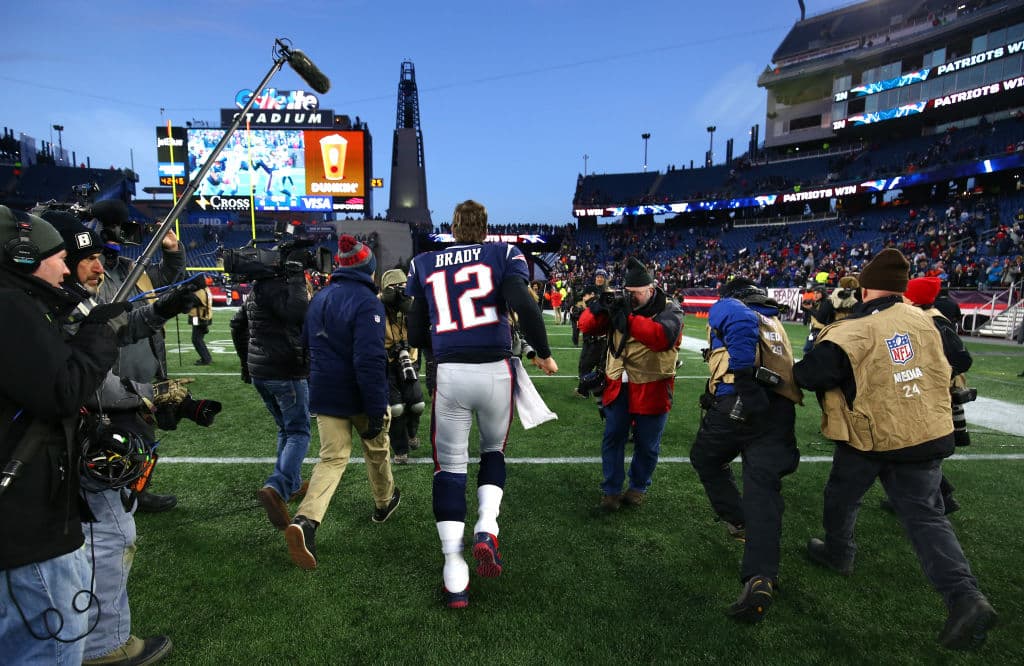 La última ocasión que los Pats ganaron en gira fue en enero de 2007 en San Diego, y la última vez que amarraron su boleto al Super Bowl lejos de casa fue en Pittsburgh en 2004.