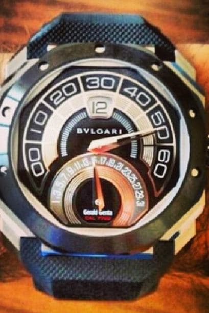 En otras imágenes de Twitter El Mayito Gordo presumía otro reloj de la marca Bvlgari.