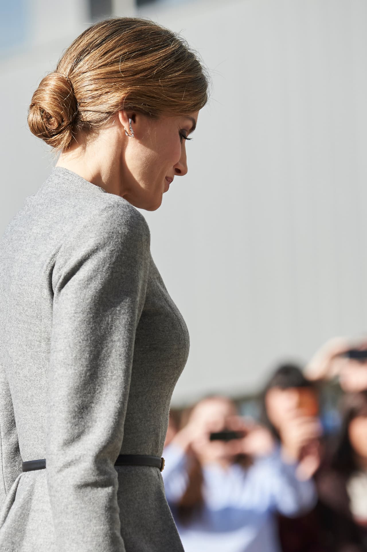 Las reinas lucieron impecables durante una visita a un centro en Madrid.