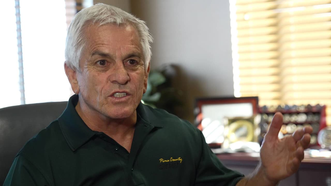 El caso Nancy Guthrie pone al sheriff Chris Nanos bajo el escrutinio y en riesgo de destitución