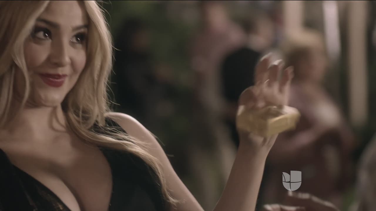 Chiquis lo sorprendió al darle un pequeño detalle.