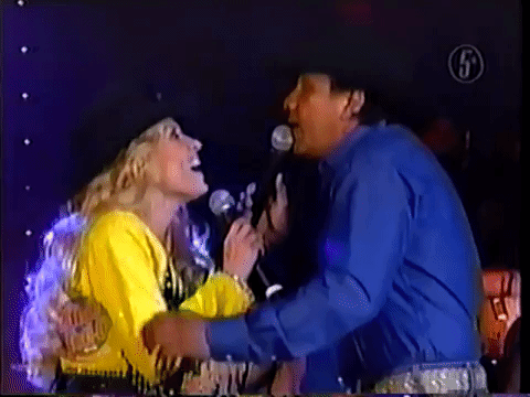 La veracruzana Yuri grabó en 2004, a petición de su nueva disquera Sony Music, el disco 'Yuri (A lo mexicano)' en el que incluyó duetos con diversos artistas entre ellos Guadalupe Esparza.