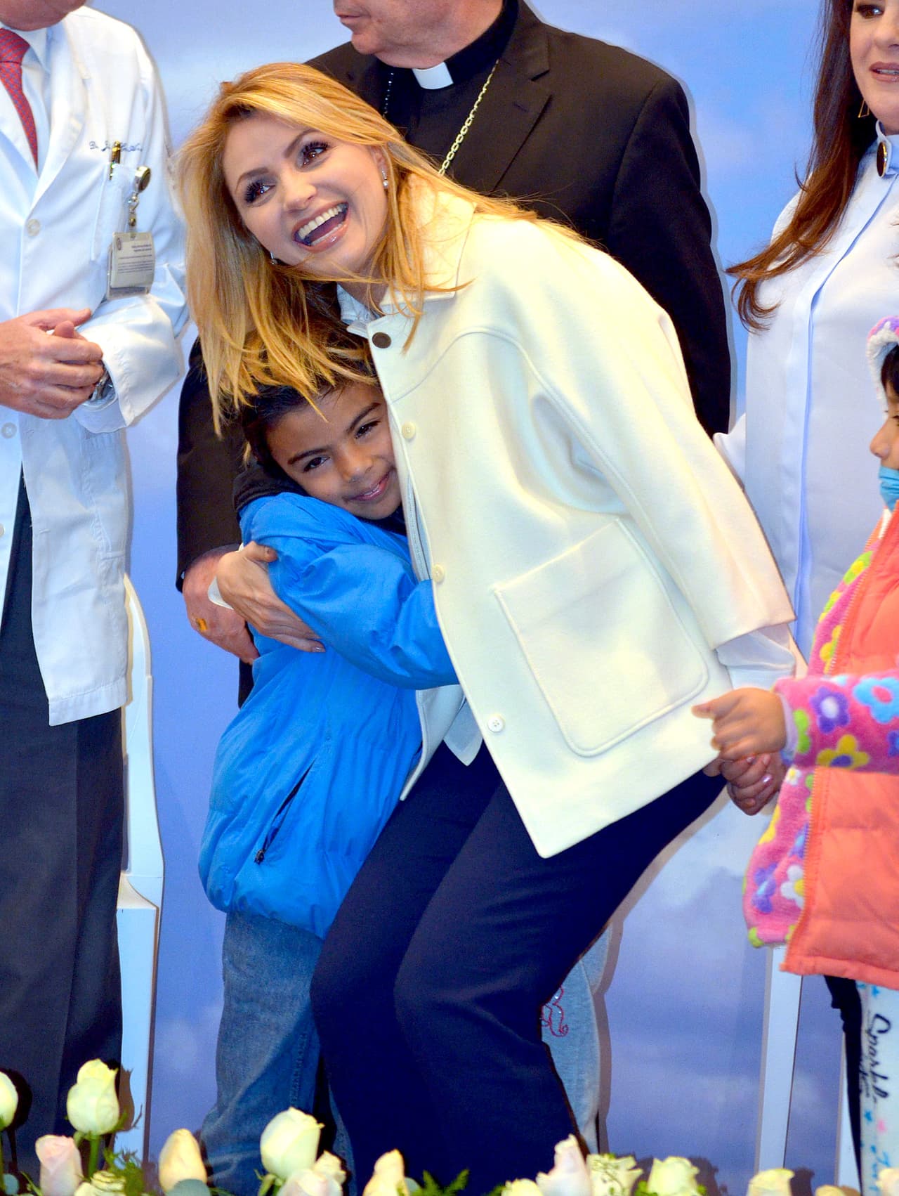 <b><a href="http://www.univision.com/temas/angelica-rivera">Angélica Rivera</a></b> se casó con el presidente de México,
<b>Enrique Peña Nieto</b>, por lo que dejó la actuación y ahora es la Primera dama del país.
