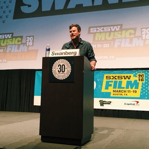 “La única forma en la que puedes hacer dinero, es si inviertes en tus propias películas”, dijo el productor de cine Joe Swanberg, quien fue el creador de filmes como “Drinking Buddies” y “Happy Christmas”.