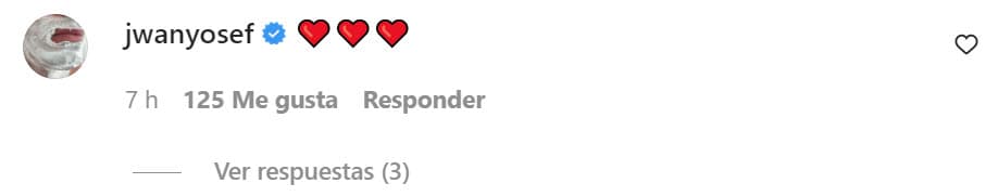 Mientras tanto, su marido no pudo ocultar el orgullo que le dio ver a sus hijos mayores surfeando y dejó estos corazones en la publicación de su esposo.