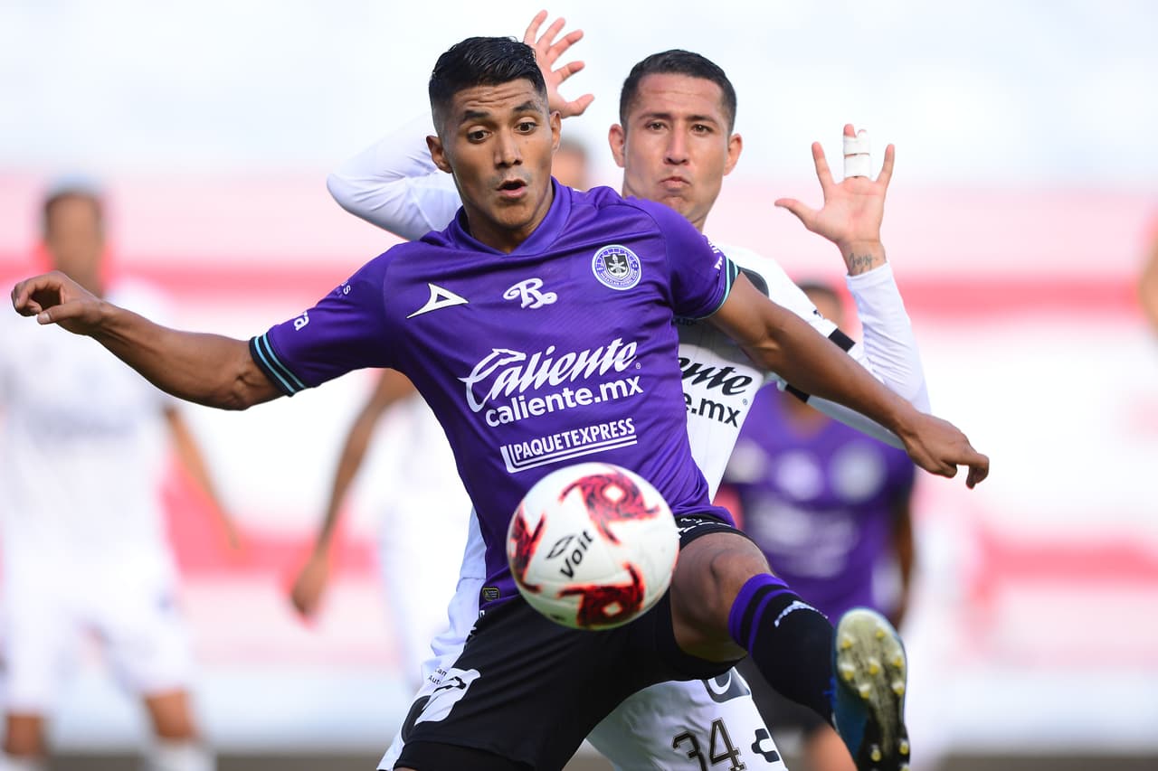 Con goles de Omar Islas y Mario osuna, Queretaro y Mazatlán reparten puntos en la Corregidora y Mazatlán consigue un histórico punto.