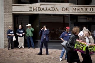 Embajada de México.