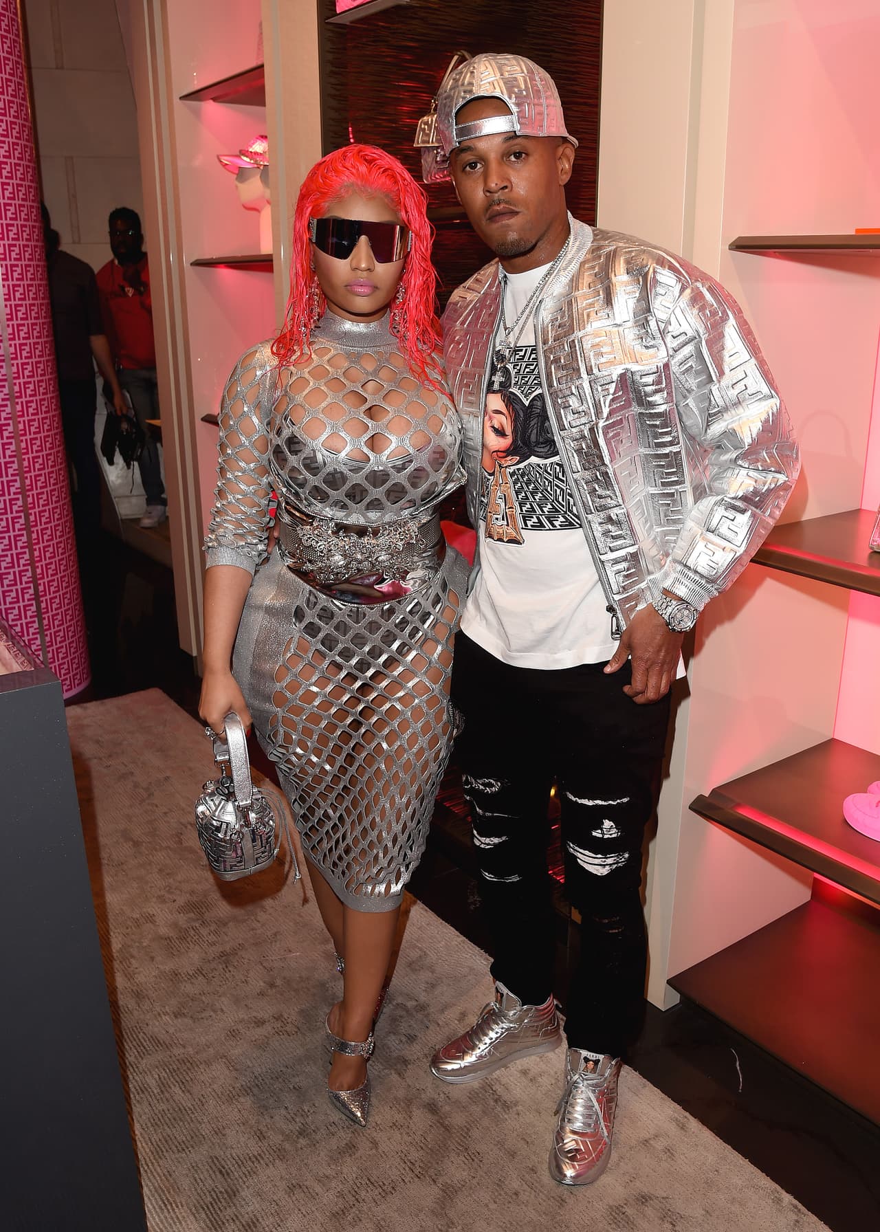 Este 1 de octubre
<a href="https://www.tmz.com/2020/10/01/nicki-minaj-gives-birth-first-child-kenneth-petty/" target="_blank">TMZ</a> reportó que la intérprete de 'Bang bang' se convirtió en madre en un hospital de Los Ángeles.
<br>