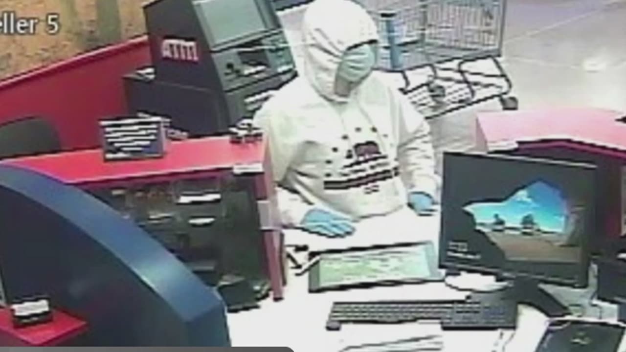 Arrestan a joven de 16 años por intentar robar varios bancos a mano armada