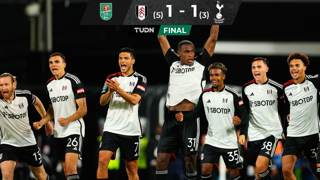 Raúl Jiménez cobra con maestría su penal para que Fulham avance en EFL Cup