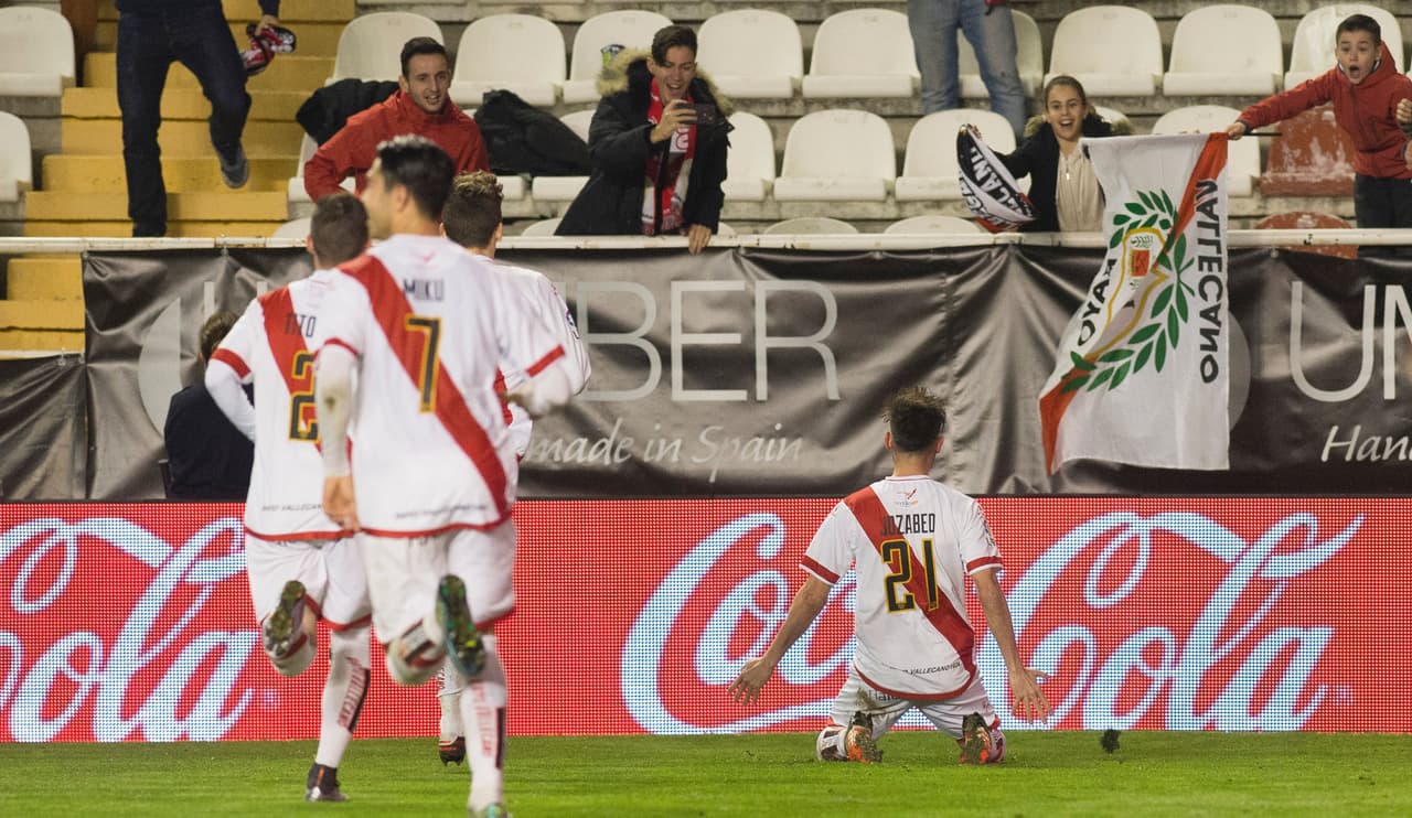 Sporting de Gijón 2-2 Rayo Vallecano: Pequeño respiro para dos equipos necesitados