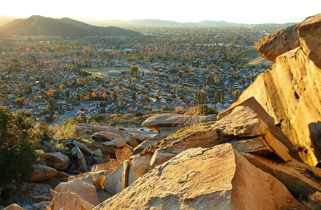 <b>Simi Valley:</b> La ciudad ha emitido una 
<a href="https://www.simivalley.org/Home/Components/News/News/5421/17" target="_blank">Orden que establece una moratoria</a> sobre los desalojos para inquilinos de propiedades comerciales y residenciales en la ciudad que no pueden pagar debido a la emergencia de Coronavirus.