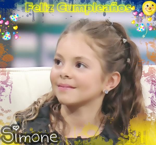 La foto que la actriz compartió fue la última que se tomó con Simone, por ello sus seguidores publicaron fotos como ésta, en apoyo a la querida actriz.