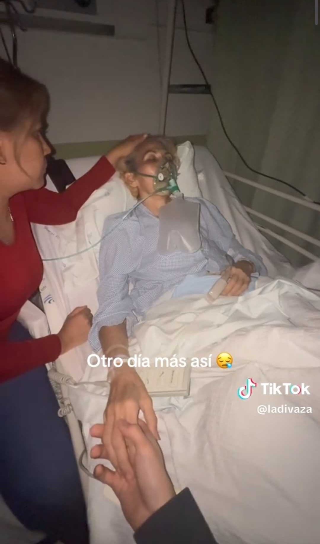 El 23 de abril, sólo cuatro días después de que su mamá cumpliera años, ‘La Divaza’ destapó que ella “casi se nos fue”: “Gracias a Dios, ya está estable”.