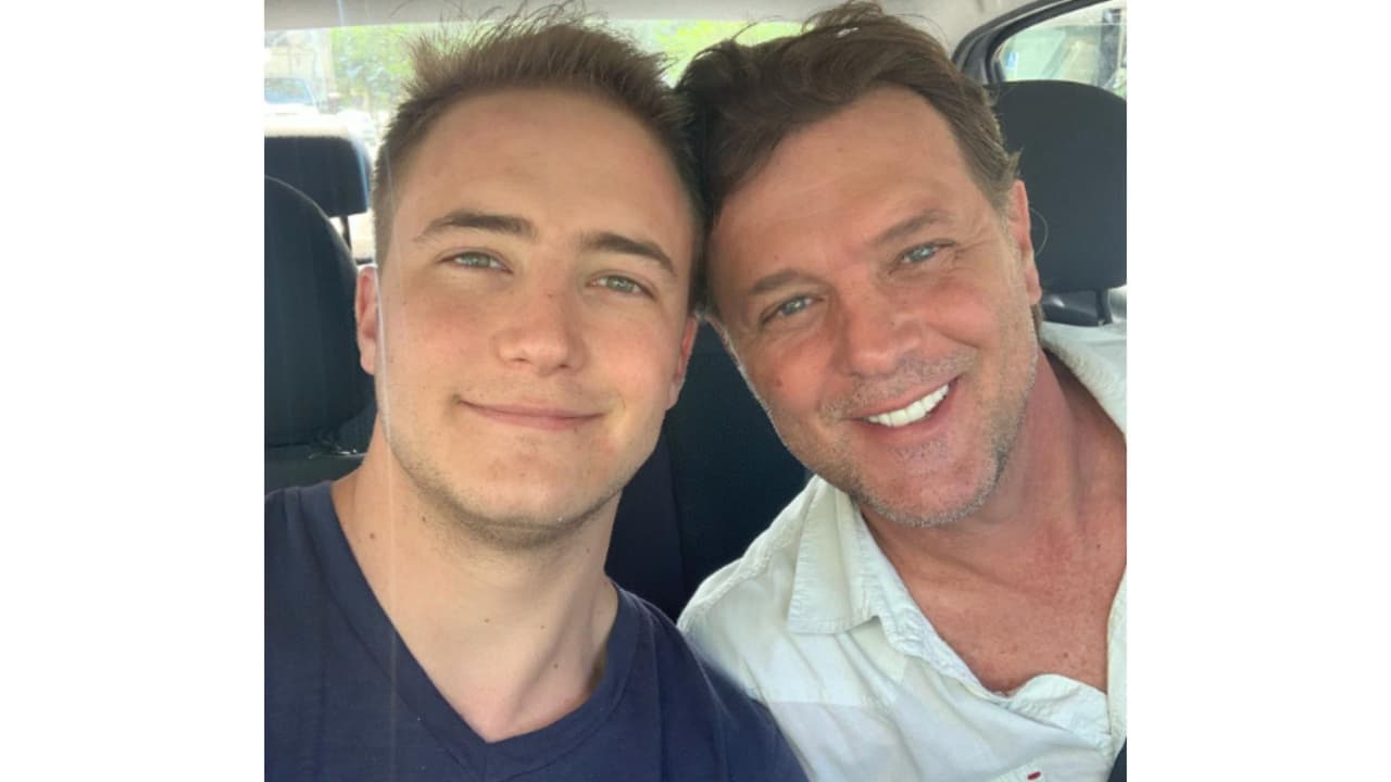 René Strickler y su hijo