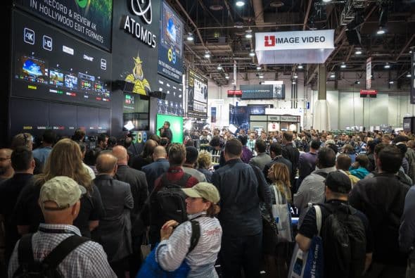 Más de 100,000 personas asistieron este fin de semana al NAB Show en Las Vegas donde 1,789 empresas expusieron sus productos e innovaciones a los medios.